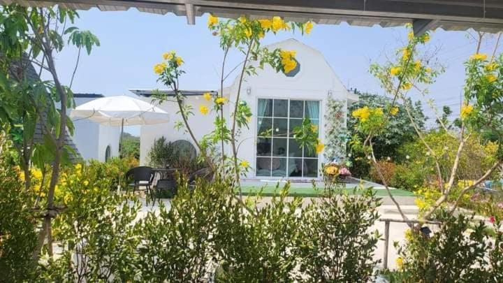 บ้านพักตากอากาศขนาดเล็ก ห่างชายหาดบางเก่า 800 เมตร #Cottage Ban Bo Yai ภายนอก รูปภาพ